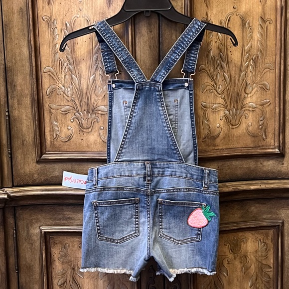NWT! Cat&Jack Kids Girls distressed denim jean overalls shorts patches M 7/8 - Picture 4 of 14